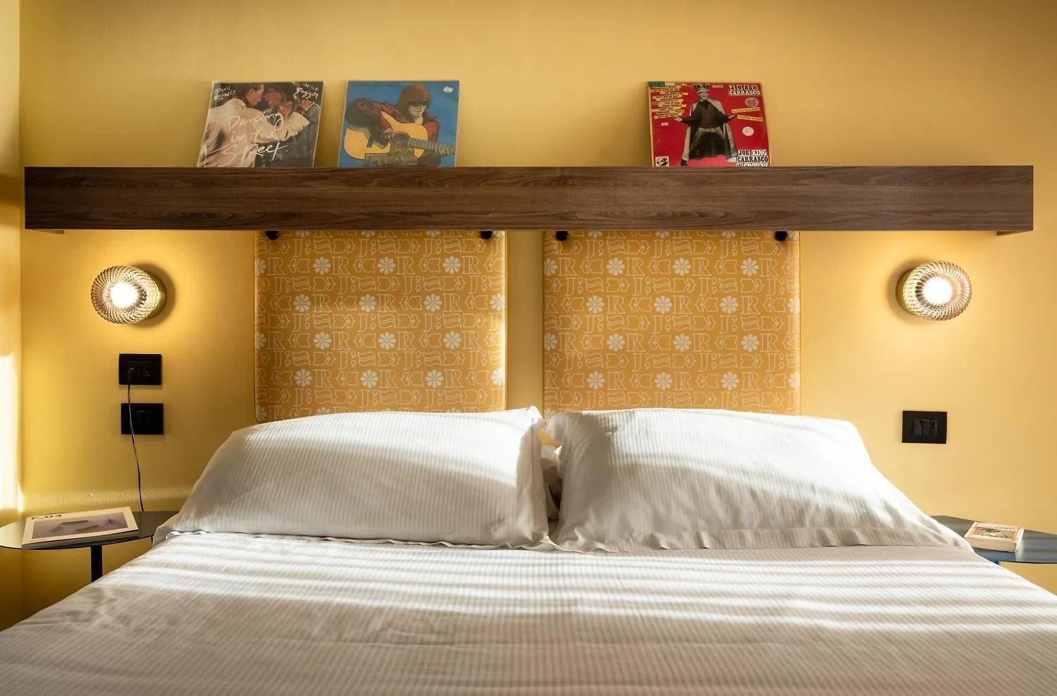 Hotel Jolly Roger Pietra Ligure 3*,  Italy